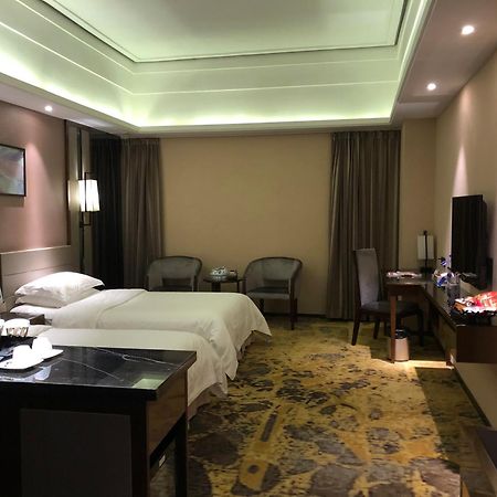 Ramada Foshan Hotel ภายนอก รูปภาพ