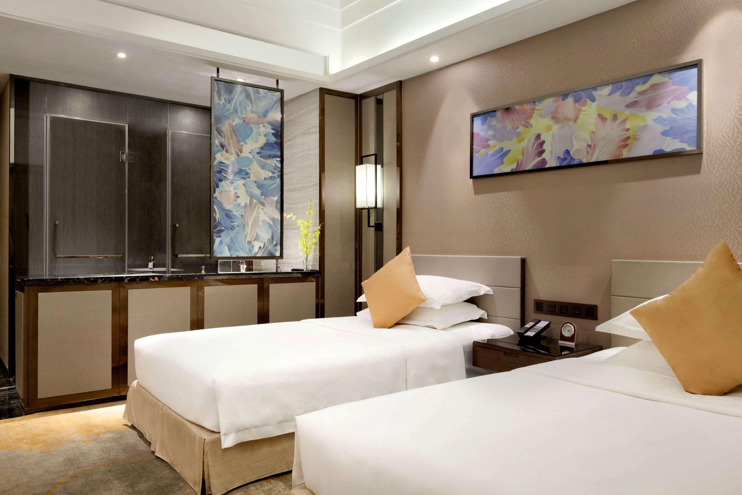 Ramada Foshan Hotel ภายนอก รูปภาพ