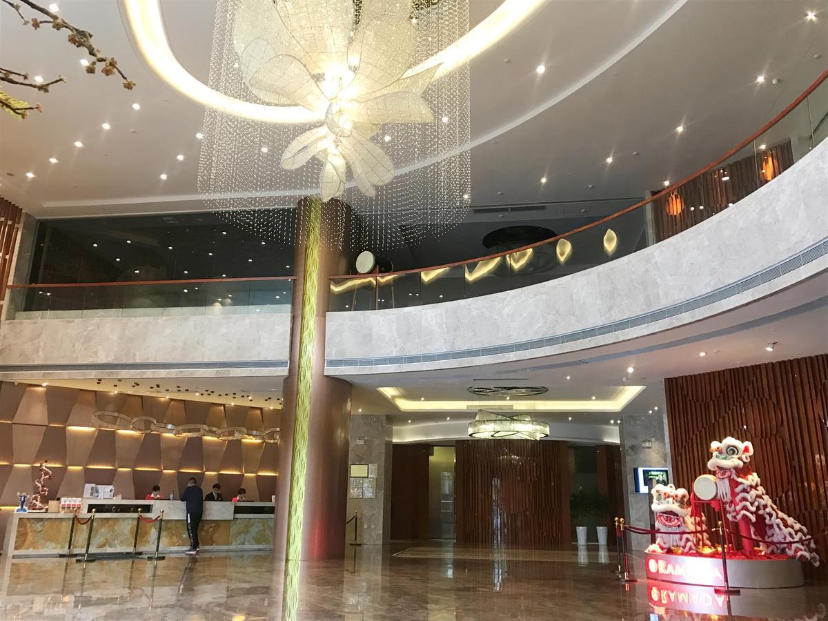Ramada Foshan Hotel ภายนอก รูปภาพ