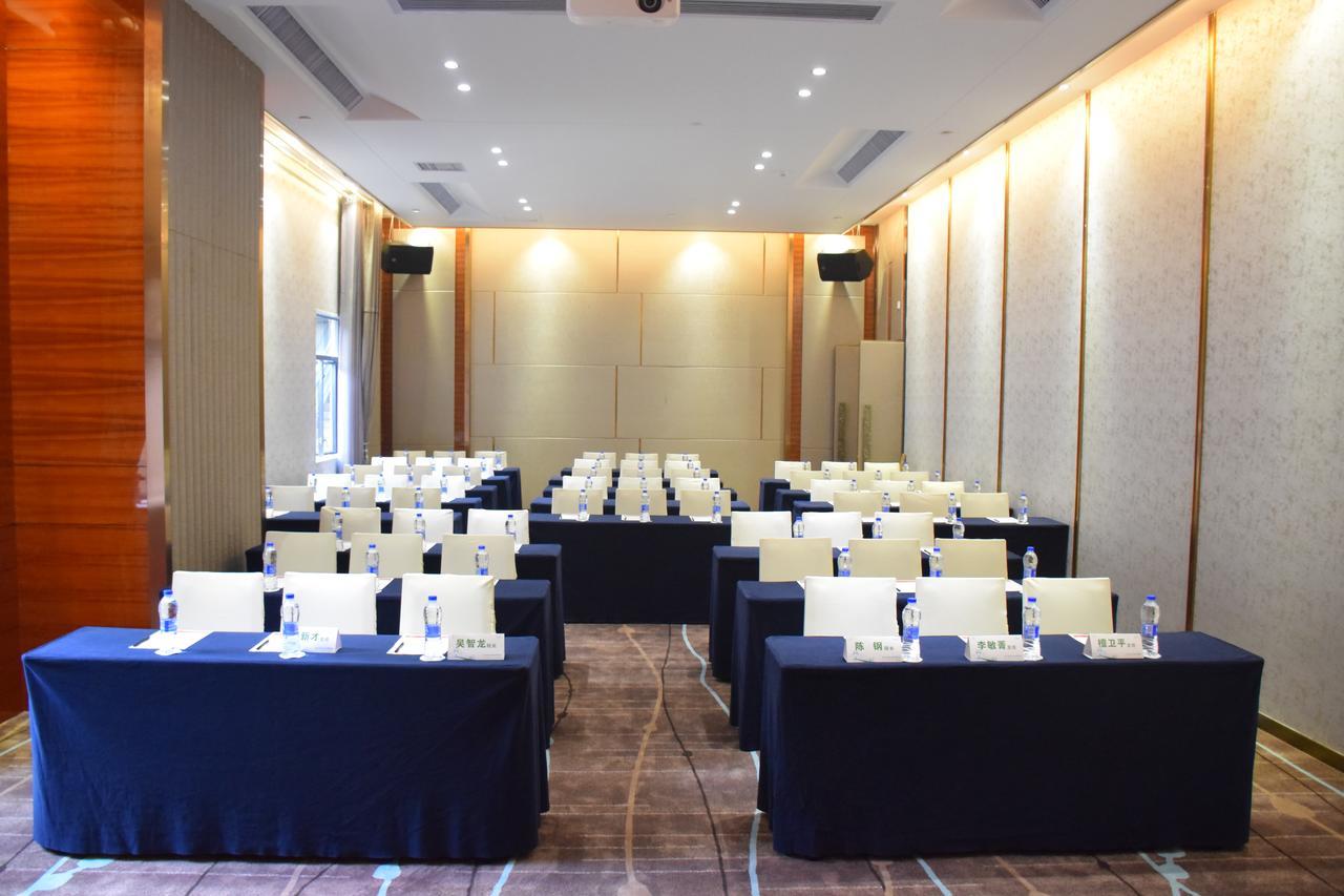Ramada Foshan Hotel ภายนอก รูปภาพ